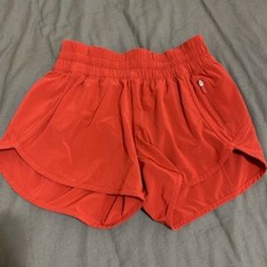 Lululemon tracker shorts size 6